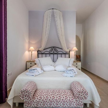 Niriides Luxury Studios Astypalaia Экстерьер фото